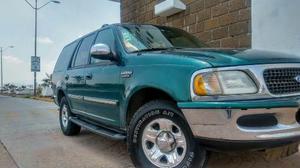 Ford Expedition 4.6 Xlt Plus 3 Filas 8 Pasajeros
