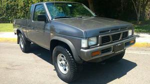 Nissan Pick Up 4x4 Standar 4 Cil  Impecable