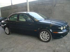 Jaguar X-type  Estandar 6-cilindros