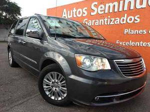 Chrysler Town & Country Limited