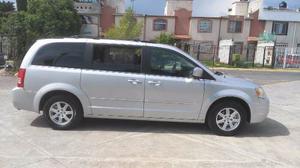 Chrysler Town & Country Paq / Entretenimiento Y Piel