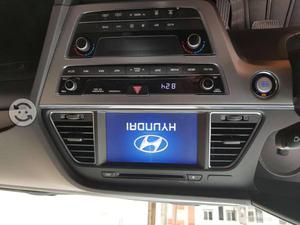 Auto Hyundai Sonata Version NAVI