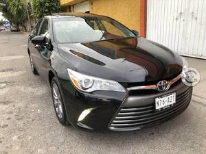 Toyota Camry xle equipado seminuevo