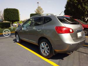 Nissan Rogue Exclusive piel FWD 4x4