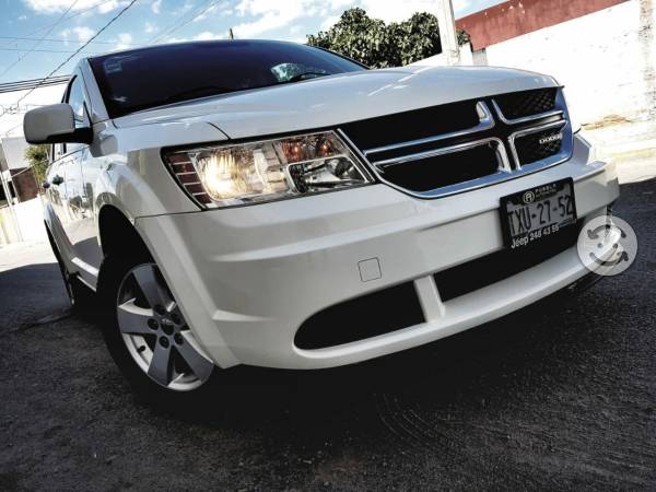 Dodge Journey  días sin intereses