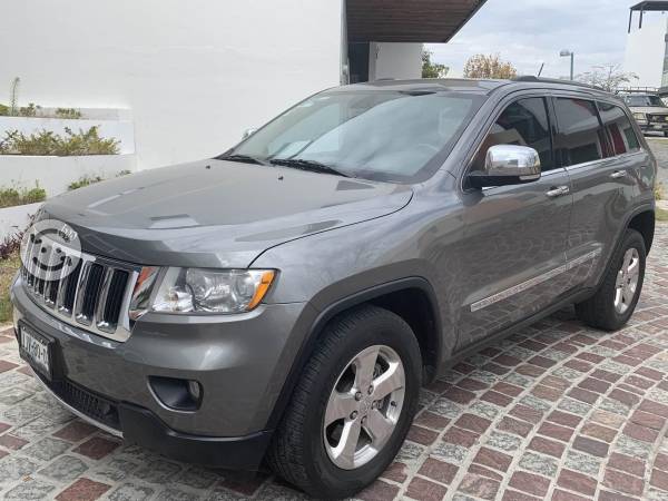 Grand Cherokee Limited color gris 1 dueño