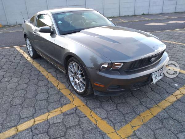 Ford Mustang 6cil Aut