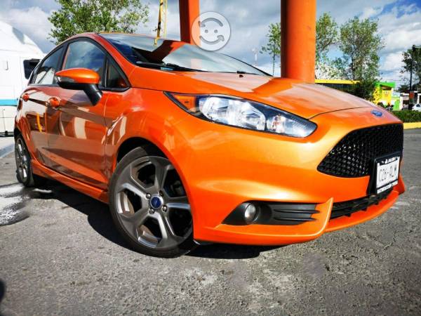 Ford Fiesta St  días sin intereses