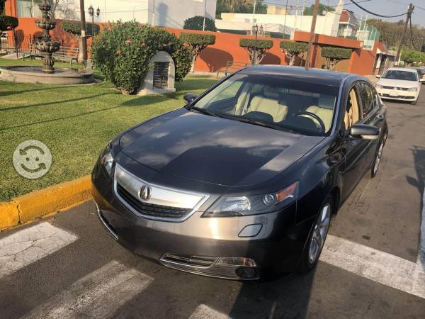 Acura TL imponente