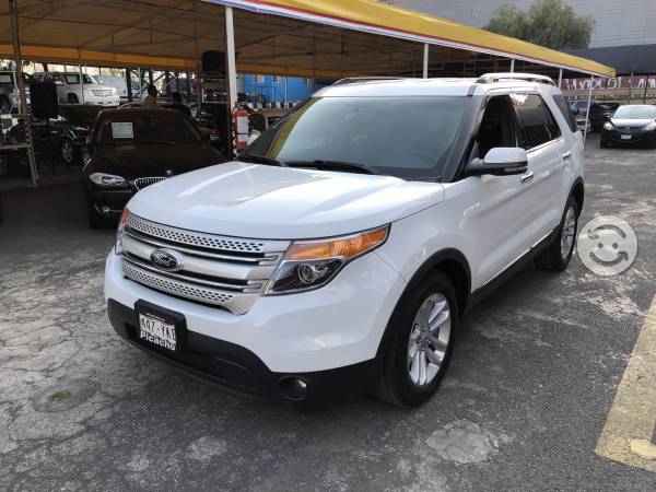 ¡Ford Explorer XLT impecable!