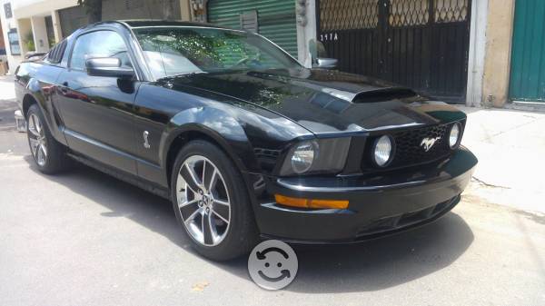 Mustang 07 GT 2DR premium