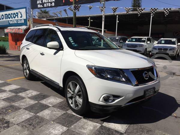 Nissan Pathfinder Exclusive  Blanca