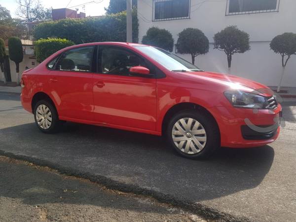 Volkswagen vento rojo