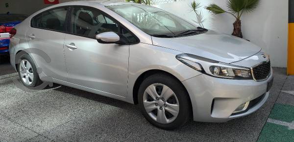 Kia FORTE SEDAN AUT. 