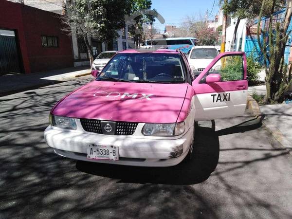 Se vende Taxi Tsuru  con placas