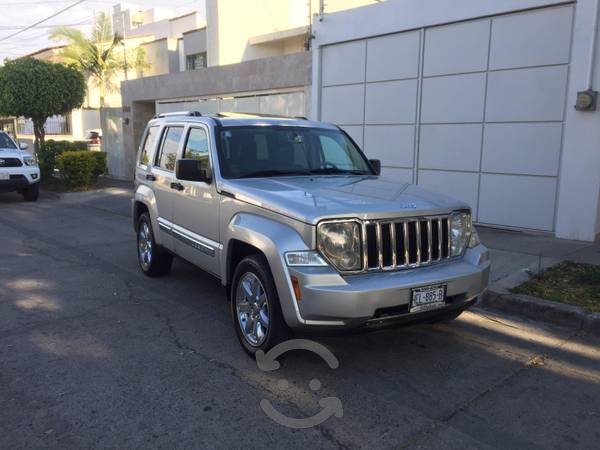 JEEP LIBERTY  LIMITED 4x4 ¡¡Super Impecable!!