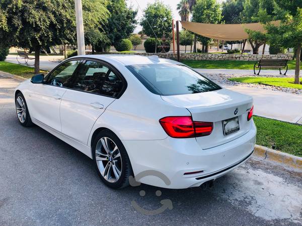 BMW 330 Sport Line 4 cilindros turbo 250HP 