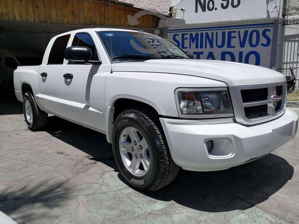 Dodge dakota  slt como nueva