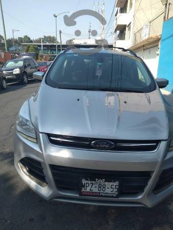 FORD ESCAPE TITANIUM 2.0 T/A PANORAMIC ROOF