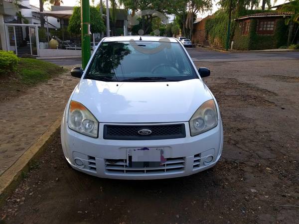 Ford Fiesta TODO PAGADO.