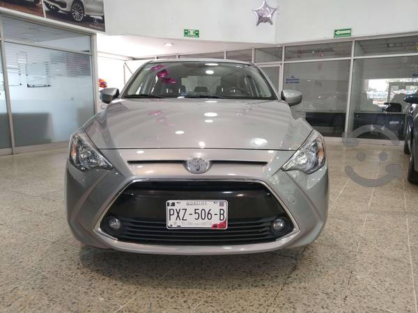 Toyota Yaris R Xle Factura Agencia Un Dueño Todo P