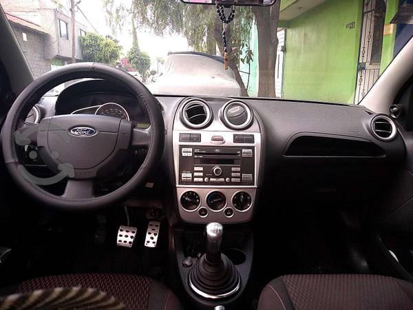 Ford Ikon 1.6 Trend Mt