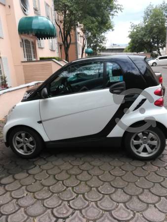 Smart fortwo Black & White 