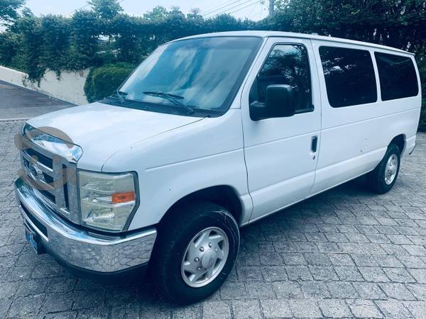 Muy Bien Conservada Econoline  Solo Dueño