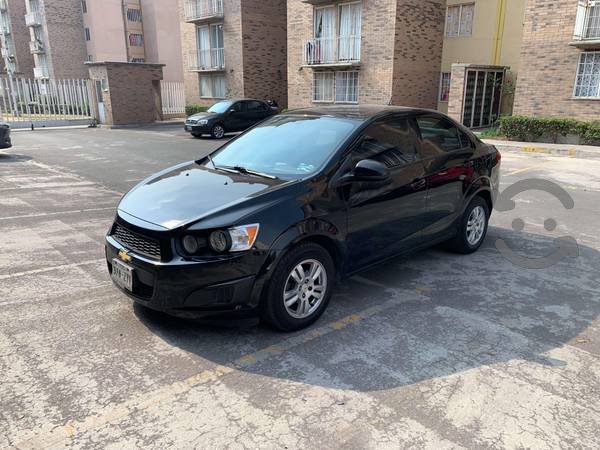 Chevrolet sonic  lt posible cambio