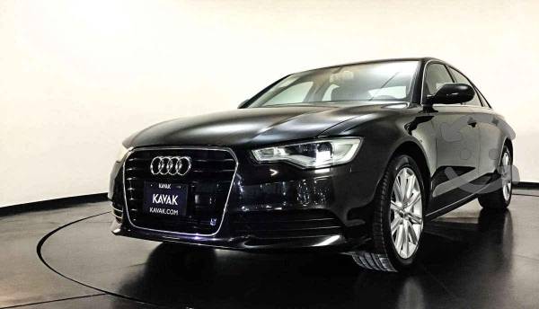 Audi A6 Luxury 2.0T / Combustible Gasolina  C