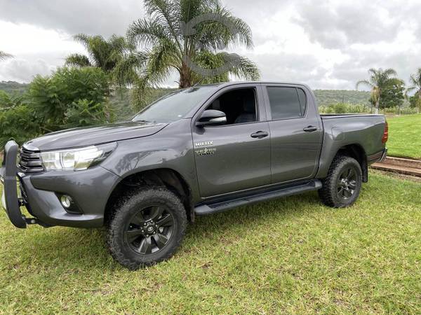 Hilux 4 puertas 