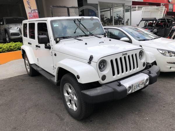 Jeep Wrangler Sahara 4x4