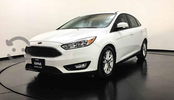 Ford Focus SE / Combustible Gasolina  Con Gar