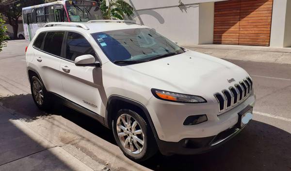Jeep Cherokee limited 4 Cil