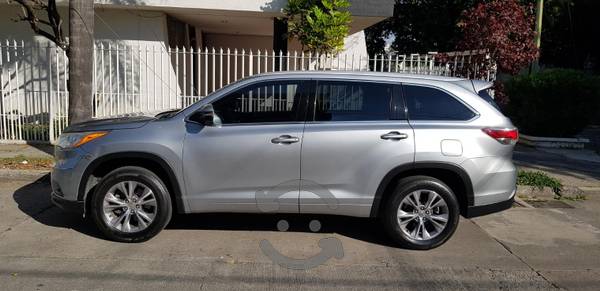 Toyota Highlander 1 dueño oportunidad deducible