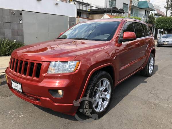 Grand cherokee  laredo 6 cilindros piel qc