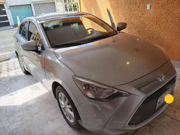 Vendo Yaris