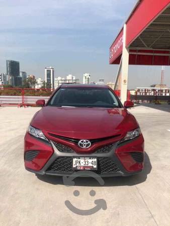Toyota Camry SE  COMONUEVO
