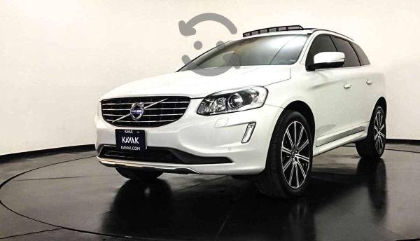 Volvo XC60 Inspiration T5 / Combustible Gasolina