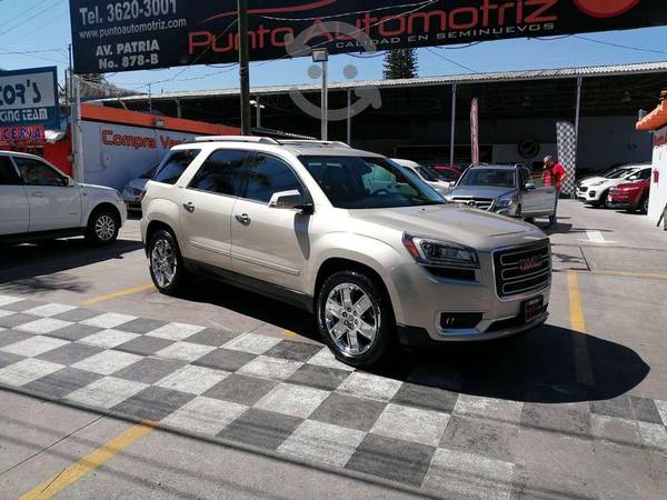 GMC Acadia SLT Champagne