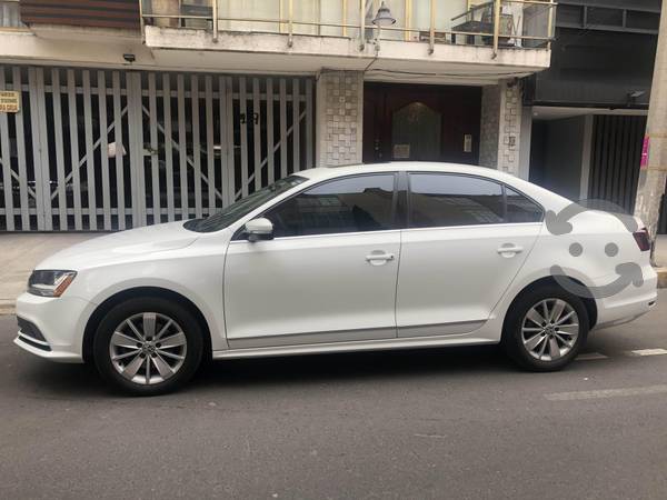 Jetta Comfortline Tiptronic en Miguel Hidalgo, Ciudad de