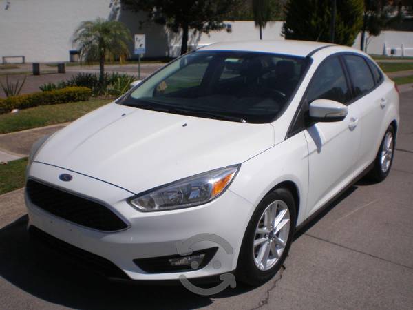 Ford focus SE , A/ AC., Electrico. Standar en Tlajomulco