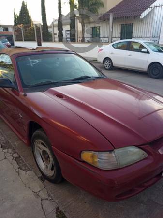 Mustang 97 convertible en Aguascalientes, Aguascalientes por