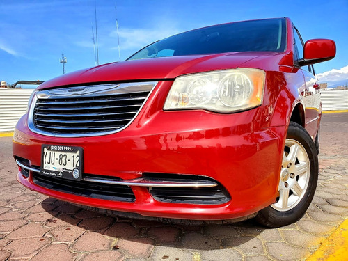 Chrysler Town & Country Lx  At