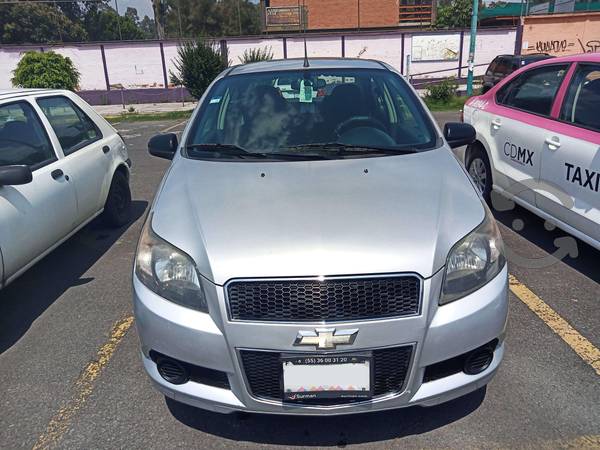 CHEVROLET AVEO LS STD  en Coyoacán, Ciudad de México