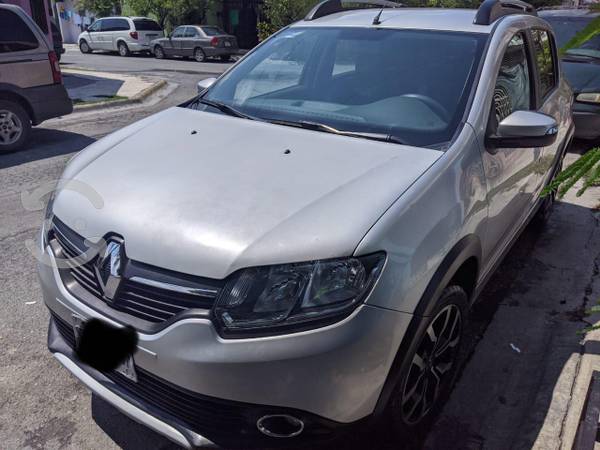 Renault SANDERO  en San Nicolás de los Garza, Nuevo