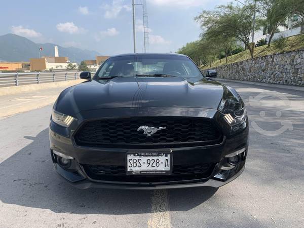 Ford Mustang Ecoboost  en Monterrey, Nuevo León por