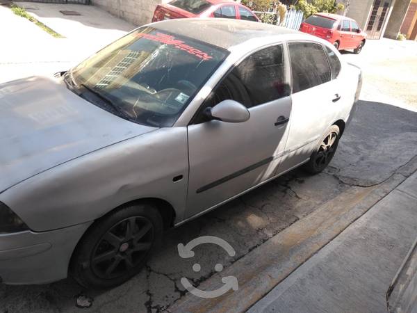 SEAT Cordoba  (piel) en Ecatepec de Morelos, Estado de