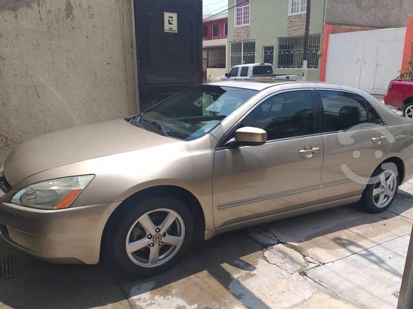 Honda Accord, Excelente trato, el más equipado en Zapopan,