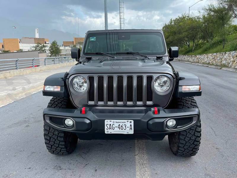 Jeep Wrangler Unlimited Sahara 4x en Monterrey, Nuevo